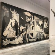 Picasso Guernica, Miró Skulptur im Museum Madrid